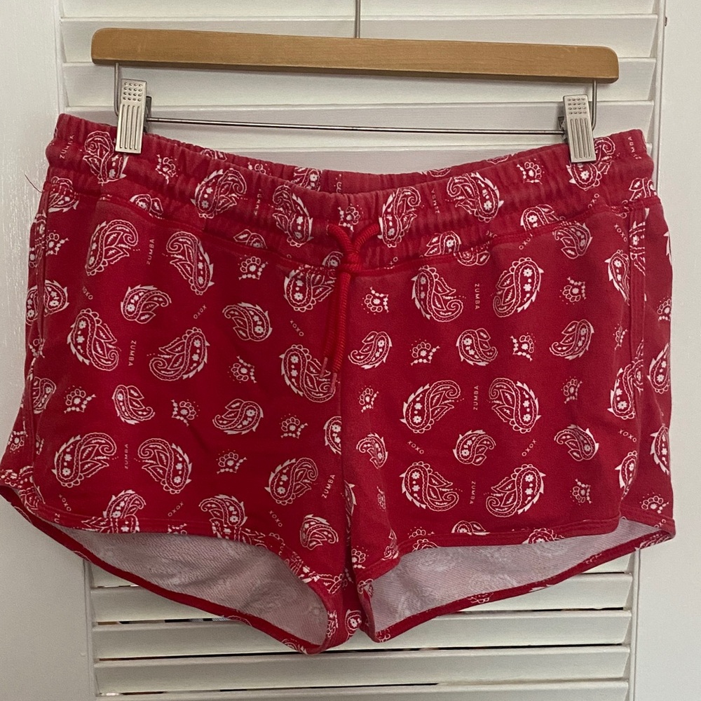 Zumba Red Paisley Women's Shorts